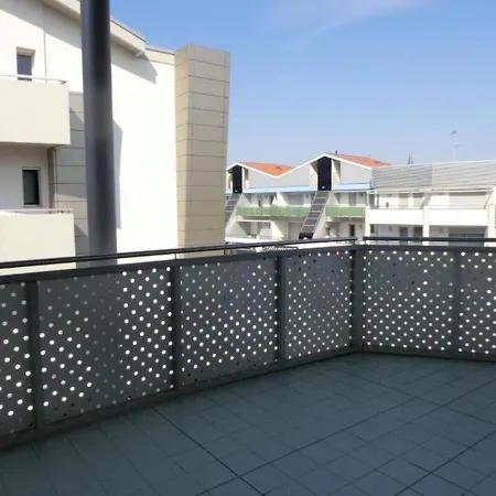 Apartment Cozy 200 M From The - Beahost